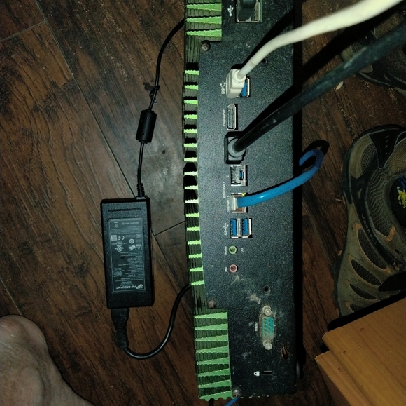 NCR 1657 N3000 Server - Picture 9 of 11